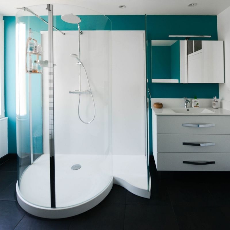 Douche en pierre acrylique et vasque en pierre acrylique salle de bains